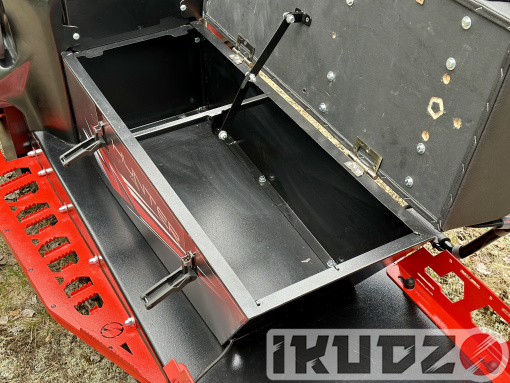 Snowmobile IKUDZO HUNTER 650LK 22 V2
