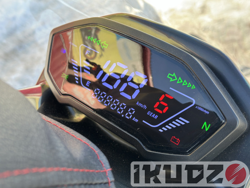 Snowmobile IKUDZO HUNTER 650LS 22 V2